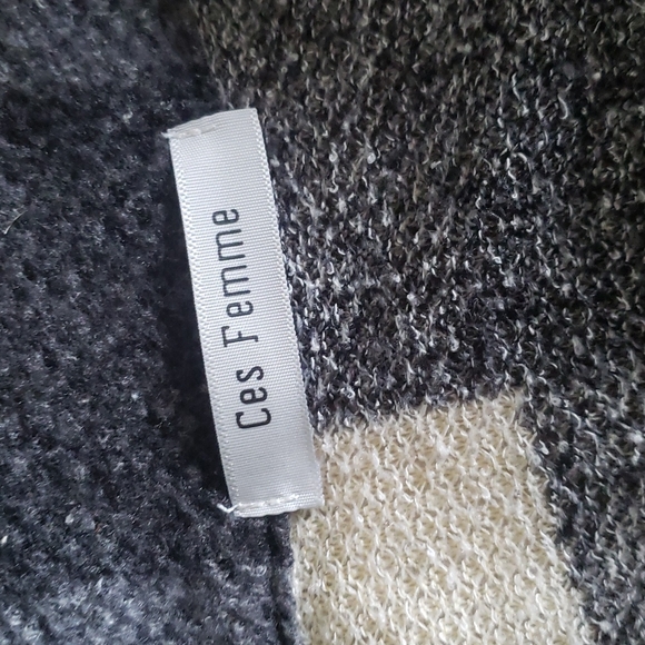 Comfy Oversized Shirt/Jacket with Wooden Buttons - Picture 7 of 10